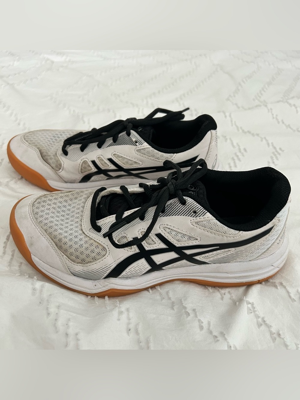 ASICS Youth Upcourt 5 GS Shoes White Black Size 4.5 - 1074A039 Court Volleyball